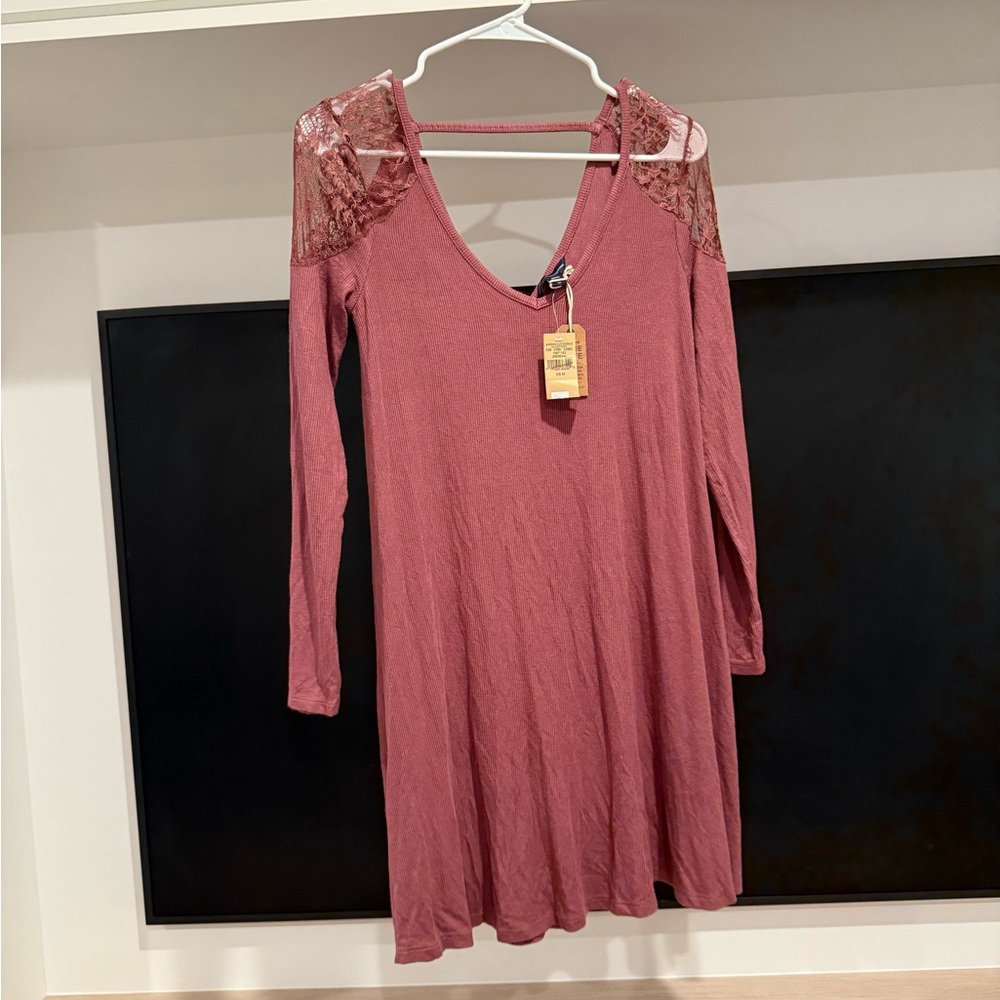 American Eagle Outfitters Lace Shoulder Long Sleeve Dress in Mauve